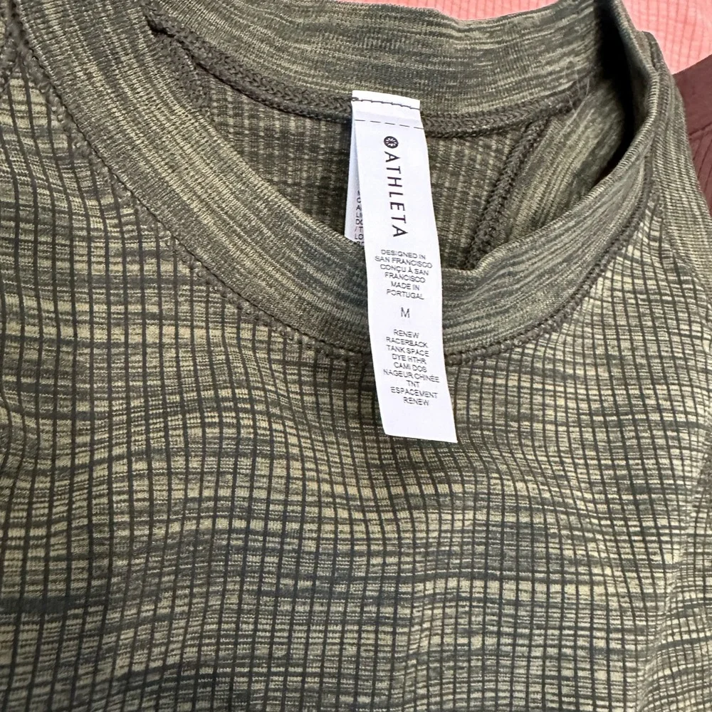 Bundle Of Athleta Renew Racer Back Tank Tops All Sz M - Picture 2 of 9